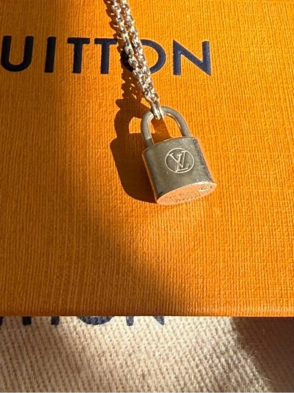 Louis Vuitton good authentic